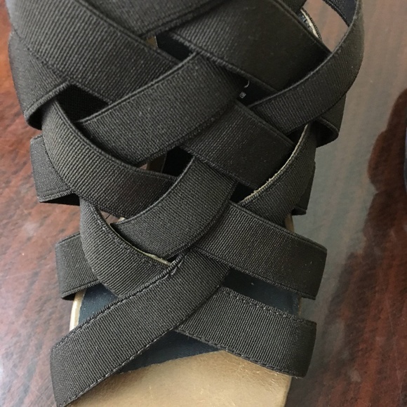 Donald J Pliner brown stilleto size 7M - Picture 5 of 7